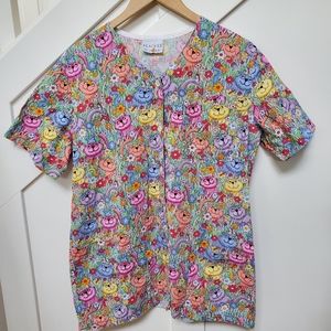 Vibrant and colourful Cats in Grass front button up uniform scrub top